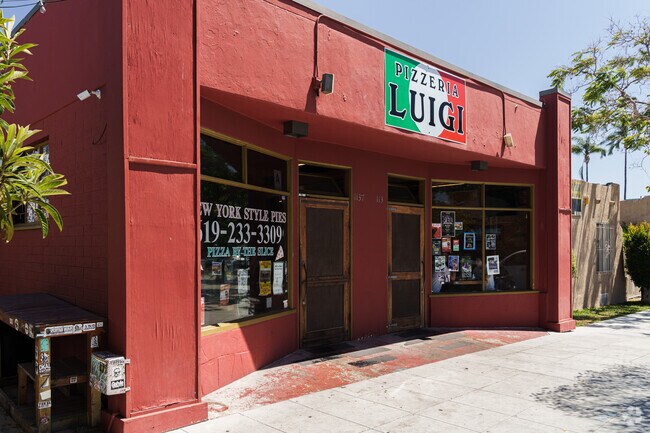 Get New York style pizza all the way out west in Golden Hill.