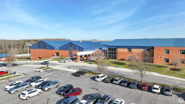 Lake Norman High School serves students in the Lake Norman community.