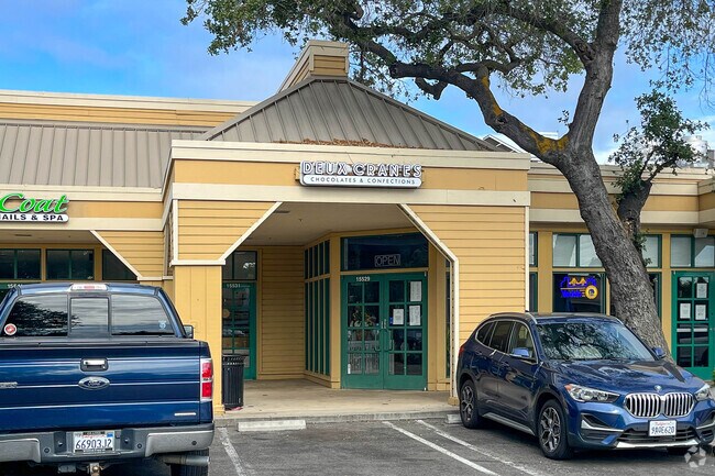 Blossom Crest residents can enjoy artisanal chocolate at Deux Cranes.