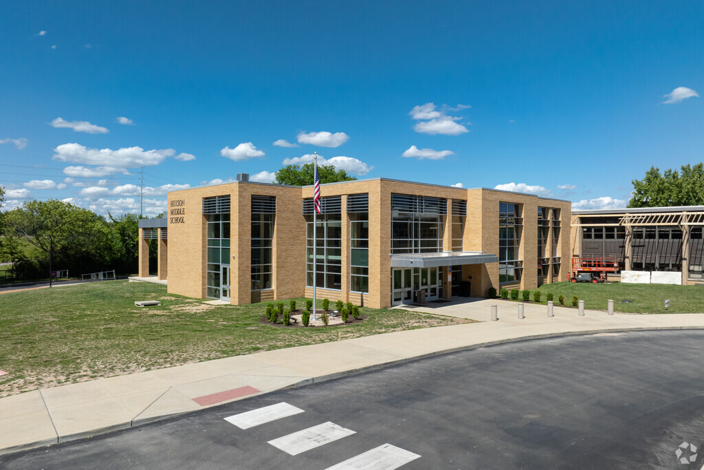 Hixon Middle School has an overall A grade from Niche.