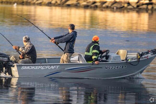 Great Neck’s Fishing Rock is a lively spot on the Westport River for anglers.