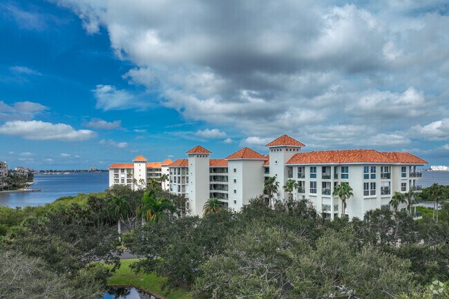 Maxmio Moorings has higher end condos next to the water.