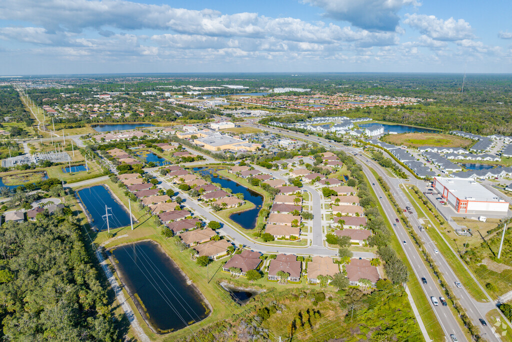 Venice Isles Apartments - 2600 Executive Dr, Venice, FL | Homes.com