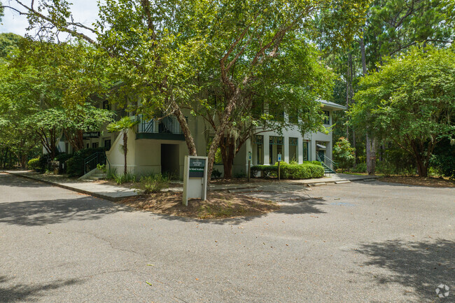 The Island Academy of Hilton Head teach grades PreK through 12.
