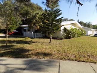 2695 S East Ave, Sarasota, FL 34239