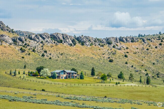 The expansive properties in Gallatin River Ranch allow homeowners to customize their lots.