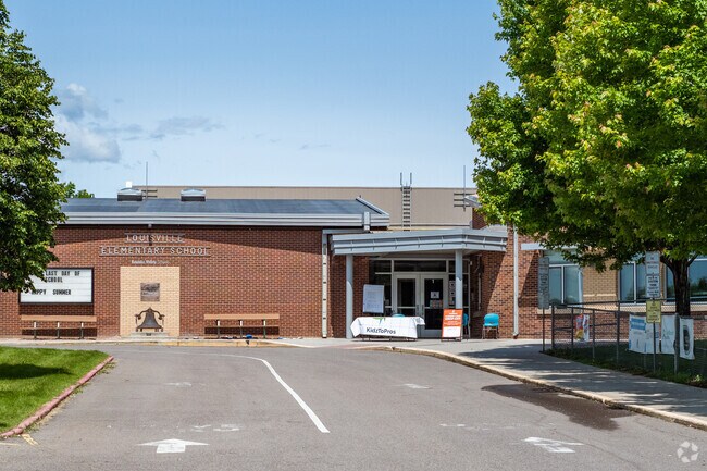 The entrance at Louisville Elementary School in Louisville, Colorado.