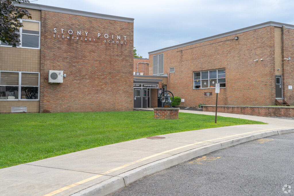 Stony Point Elementary School provides education to the families of Stony Point, NJ.