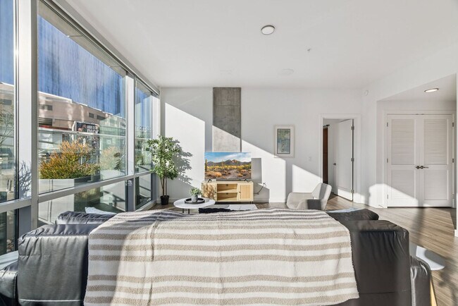 222 E Jefferson St unit ID1369268P, Phoenix, AZ 85004 - photo 4