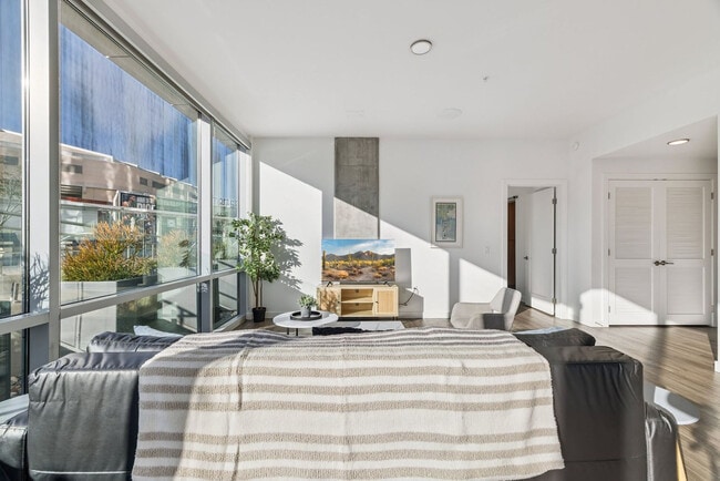 222 E Jefferson St unit ID1369273P, Phoenix, AZ 85004 - photo 4