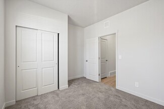 3462 N Gina St, Eagle Mountain, UT 84005