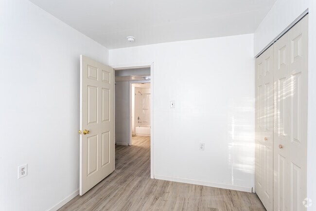 The Reserve at Heritage, Saint Louis, MO 63113 - photo 5