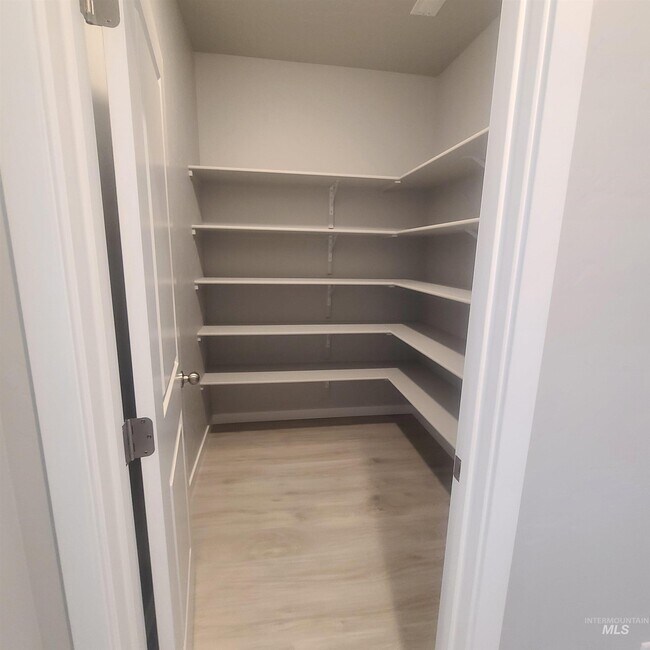 444 S Bobby Way, Kuna, ID 83634 - photo 6