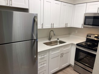 825 W Osborn Rd, Phoenix, AZ 85013