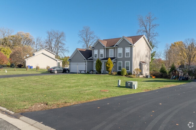 Recent builds include New Traditional homes from the last decade in Chili.
