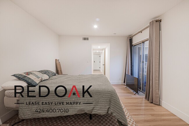 927 N Kings Rd unit 114, West Hollywood, CA 90069 - photo 4