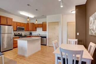 1351 Okeeffe Ave, Sun Prairie, WI 53590