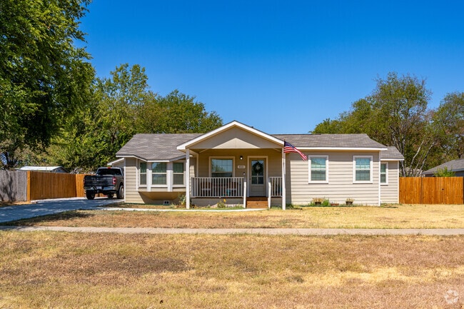 Bungalow homes provide Hutchins residents with covered seating, perfect for morning coffee.