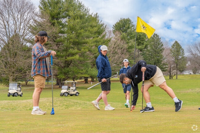 These boys schedule their tee time in Thorndale at Ingleside Golf Club.