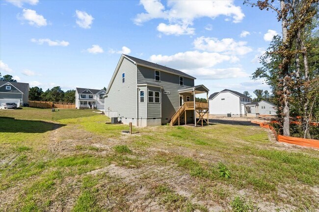 458 Pinnacle Ct, Raeford, NC 28376 - photo 5