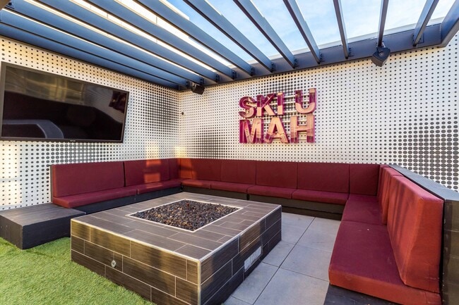 Hub Minneapolis, Minneapolis, MN 55414 - photo 6