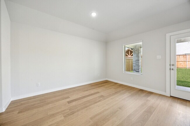 383 Rockstream Dr, Lavon, TX 75166 - photo 6