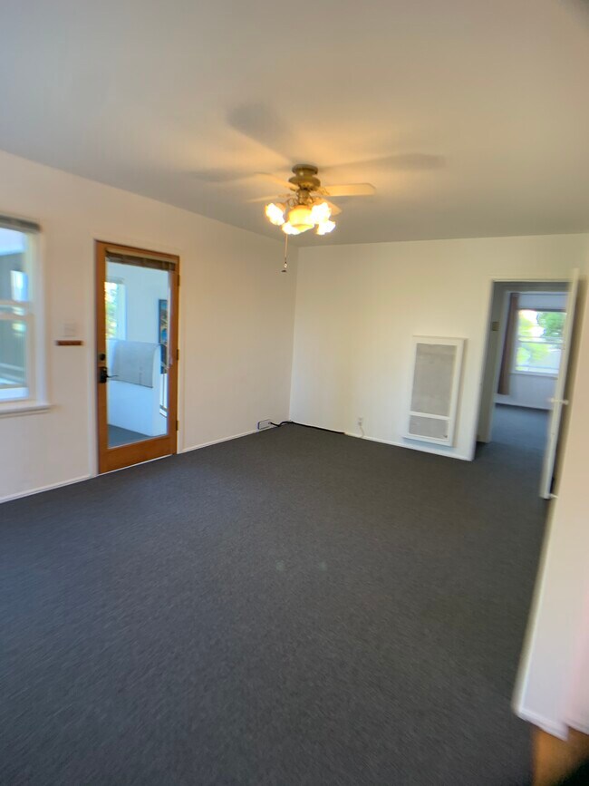 1827 18th St unit C, Santa Monica, CA 90404 - photo 2