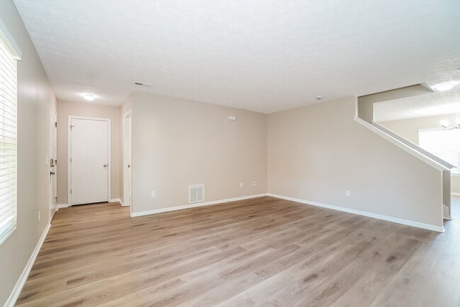 2563 Bristlecone Ln, Grove City, OH 43123 - photo 5