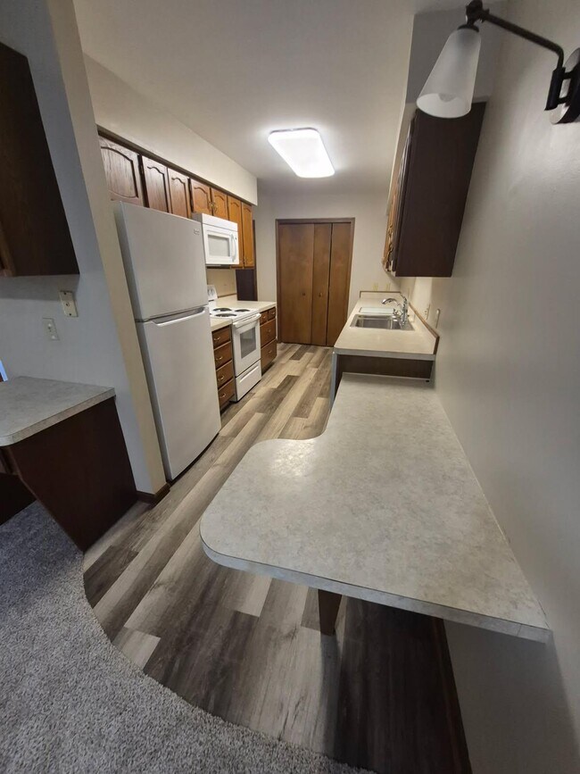 4908 Russell St, Midland, MI 48640 - photo 4