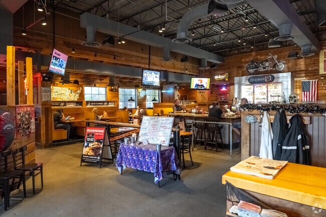 Lumberman is near shopping and dining so locals always are close to their next night out.