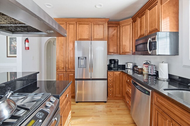 1304 Van Buren St NW unit ID1353787P, Washington, DC 20012 - photo 7