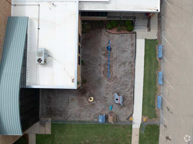 Whitson Elementary School has a small outdoor space to enjoy.