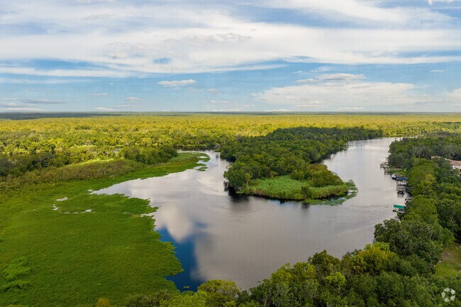 DeBary offers direct access to the St. John's River.