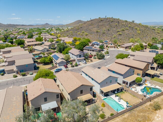 Mountaingate is the perfect community if you love the great outdoors.