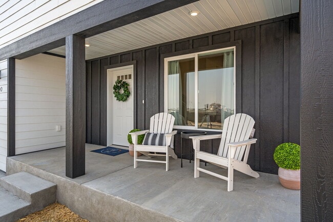 703 Ketchikan Dr, Belgrade, MT 59714 - photo 2