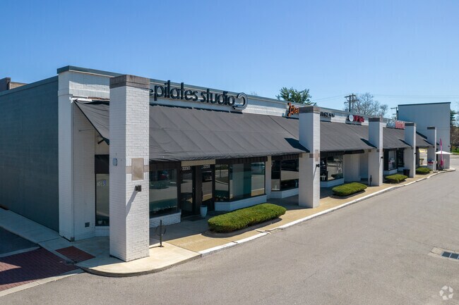 Residents of Bexley can get their exercise at Orangetheory and then stop by the retail nearby.