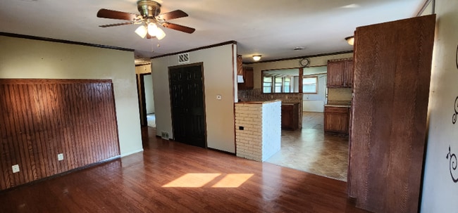 3365 Buckner St, Springfield, IL 62703 - photo 2