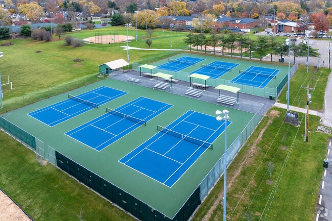 Weis Park in the Vassar Park neighborhood has several well maintained tennis courts.