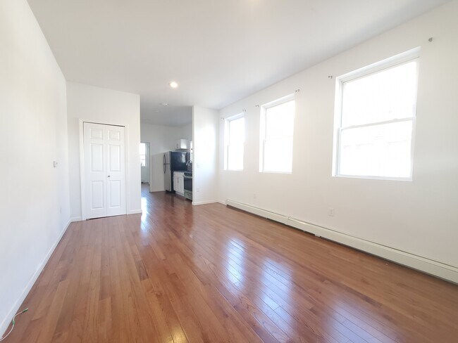 201 Garfield Ave unit 1, Jersey City, NJ 07305 - photo 6