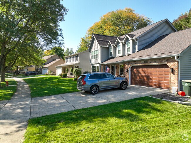 Rows of unique homes can be found all throughout Farmington.