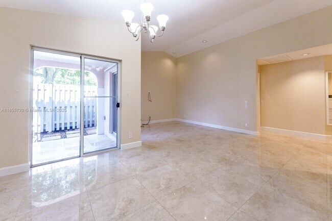 1462 Springside Dr, Weston, FL 33326 - photo 4