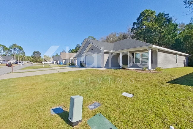 121 Cottage Grove Rd, Brunswick, GA 31525 - photo 2