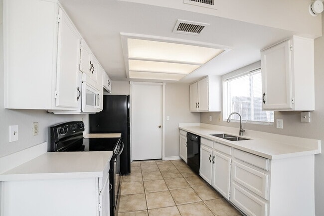 315 W Ross Ave, Phoenix, AZ 85027 - photo 7