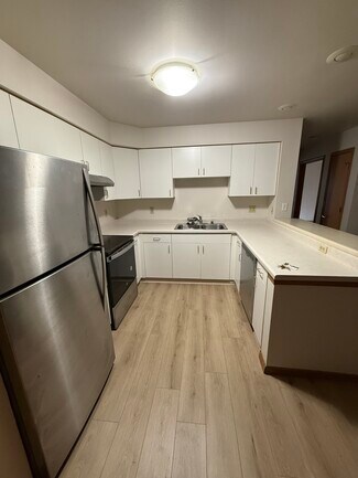 205 Kearney Way Unit 201-202, Waunakee, WI 53597