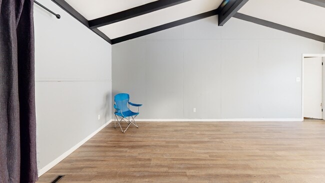 3434 Fishinger Rd, Columbus, OH 43221 - photo 2