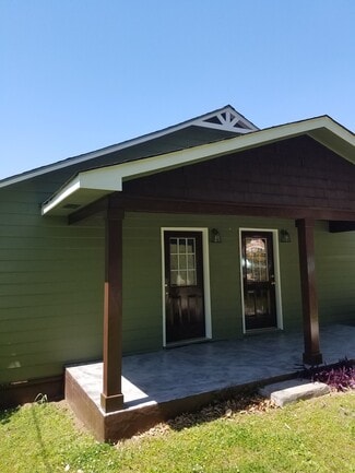 40 Domineck St Unit 40 A, Newnan, GA 30263