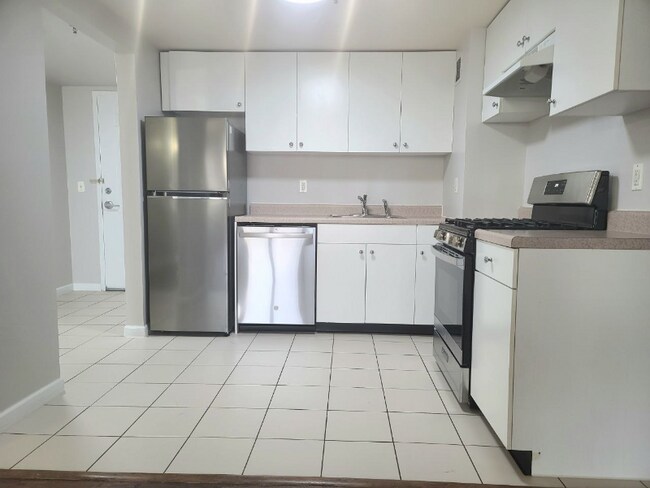 22 W 25th St unit 3B, Bayonne, NJ 07002 - photo 3