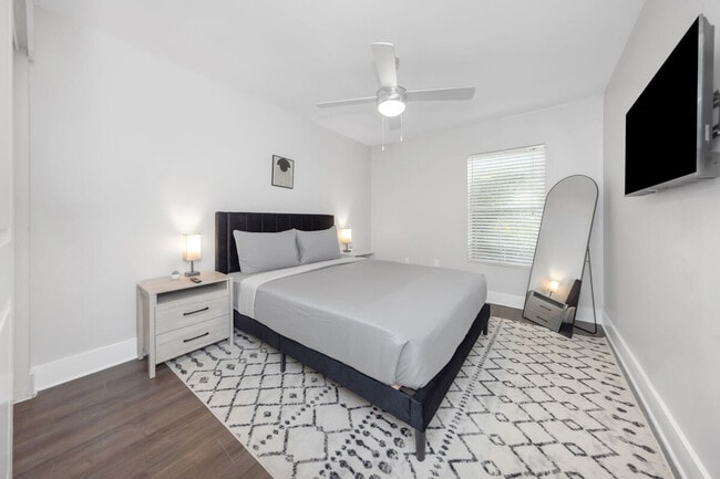 4403 W Cleveland St unit ID1365973P, Tampa, FL 33609 - photo 2