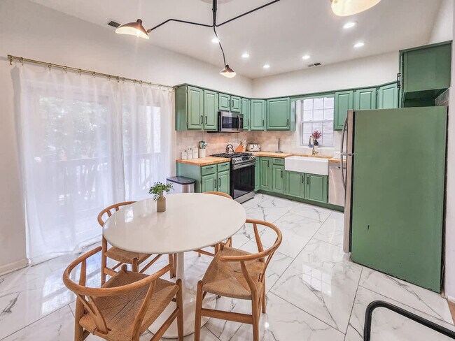 1411 W Grand Ave unit ID1360124P, Chicago, IL 60642 - photo 6