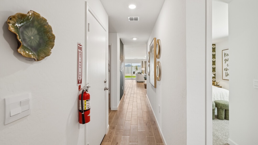 25948 W Nancy Ln, Buckeye, AZ 85326 - photo 1